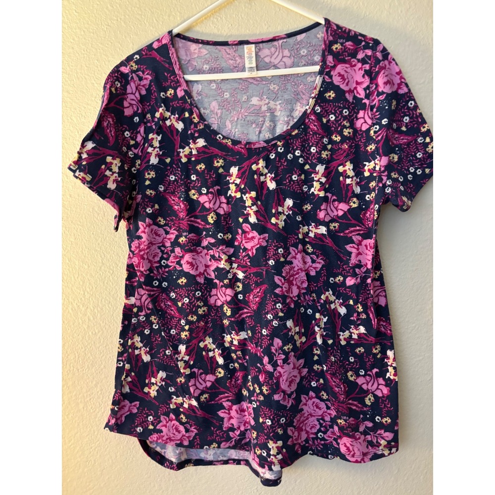 LuLaRoe Classic T Shirt Womens XL Navy Blue Pink Floral Scoop Neck
A1252